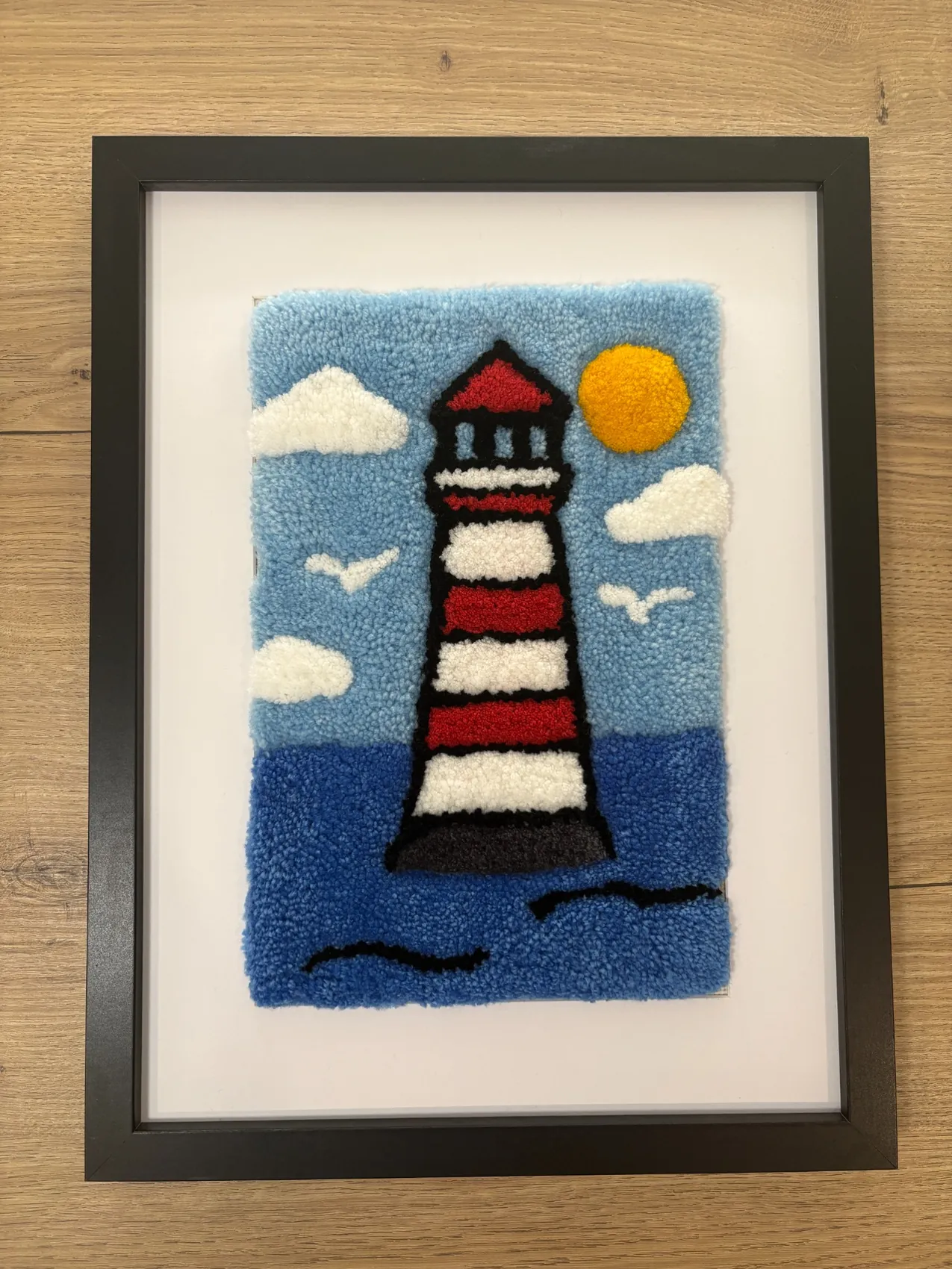 Phare — création tuftée Bruyère Avenue